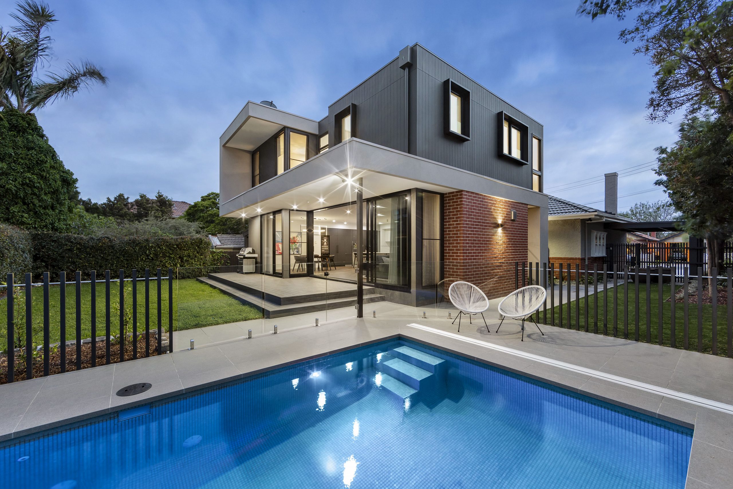 modern-house-exterior-2021-08-27-19-27-31-utc-min-scaled.jpg